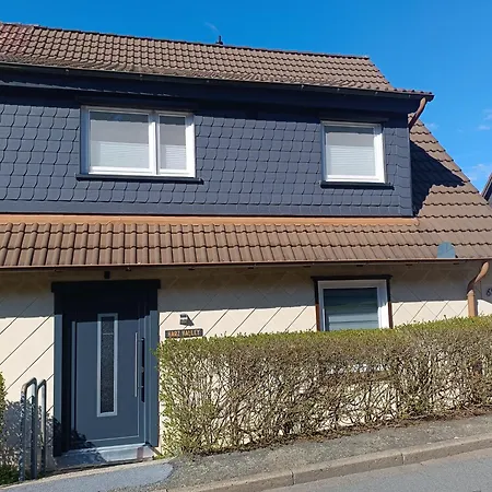 Harz Valley -mit Fernblick In Den Harz. Goslar